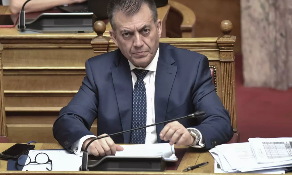 Βρούτσης για επεισόδια στο Βερολίνο: "Ουδείς Έλληνας νοσηλεύεται ή συνελήφθη"